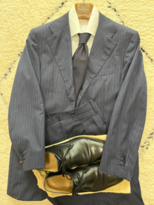 navy_pinstripe_suit_style_combo