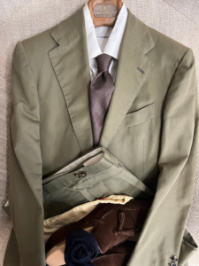 olive_suit_autumn_style_combo