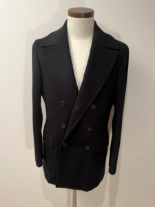 フィレンツェ発祥のピーコート「Caban」