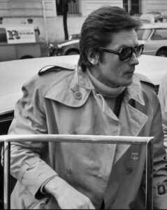 Alain_Delon_Trench_coat_style