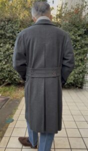 Sporty style with Polo coat